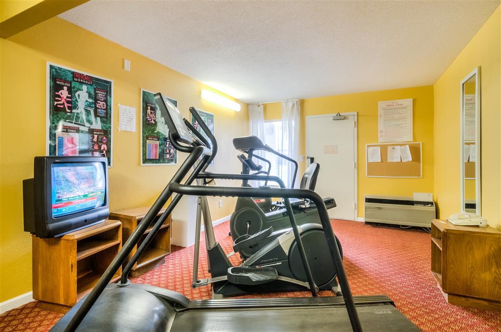 Motel 6 Normal Facilities photo