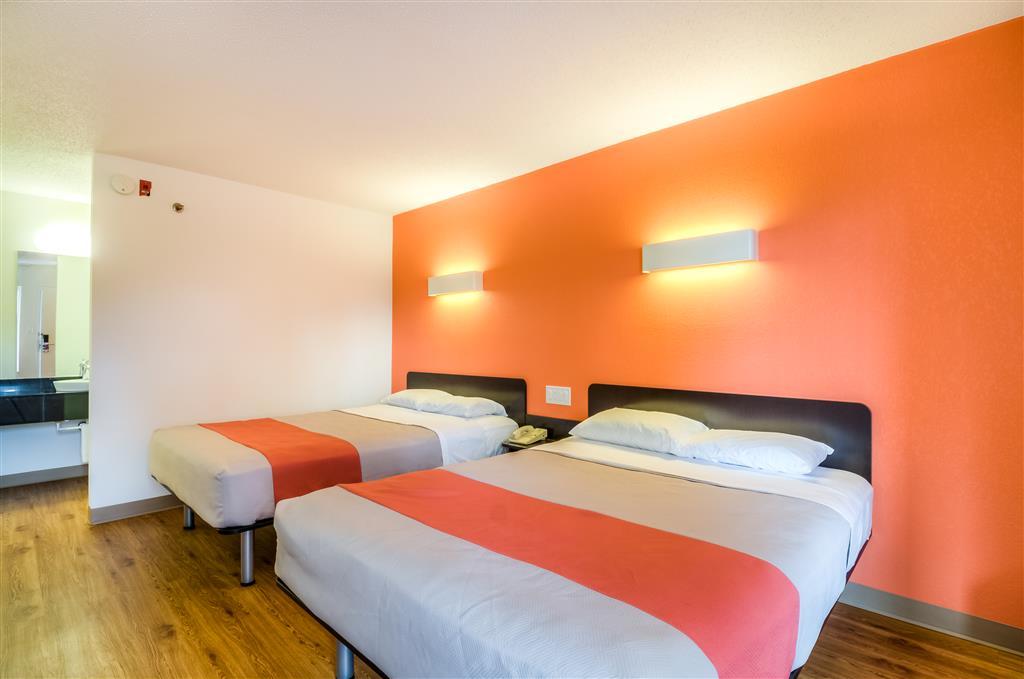 Motel 6 Normal Room photo