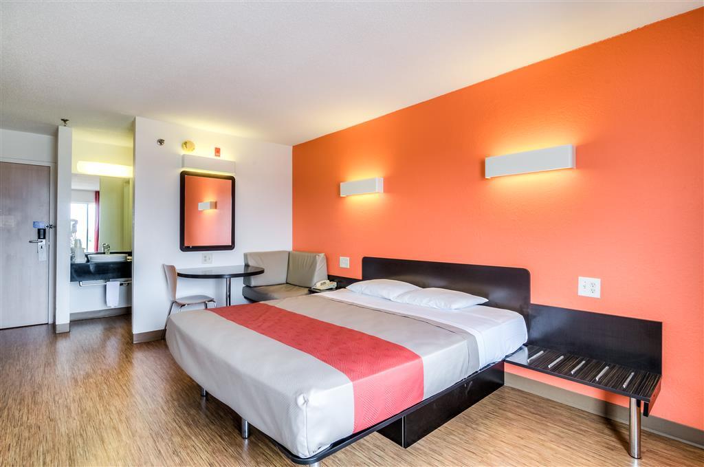 Motel 6 Normal Room photo